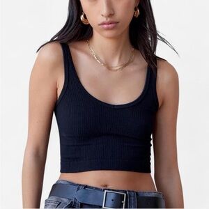 Out From Under Black Seamless Ribbed Crop Tank Top Size Small